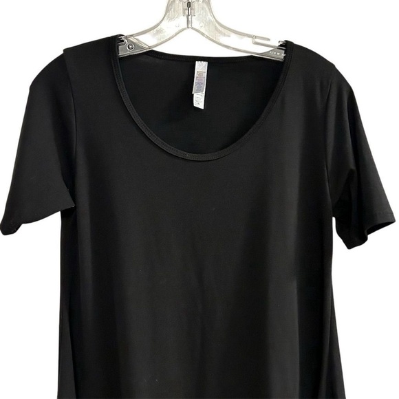 LuLaRoe Women's XS Black Hi-Lo Short Sleeve Top Casual Relaxed Fit - Picture 2 of 7